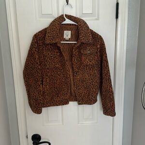 Kids medium leopard print Sherpa jacket.